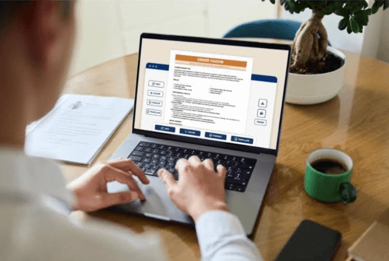 Best Resume Generators of 2026: Top Tools for Presenting Your Skills and Experience Quickly